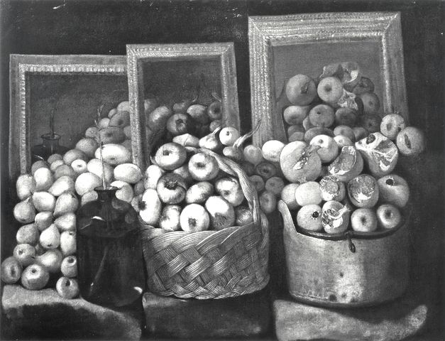 Anonimo — Pittore di Rodolfo Lodi - sec. XVII - Natura morta con mele, pere, bottiglia, cesto di cipolle, melagrane e specchi — insieme